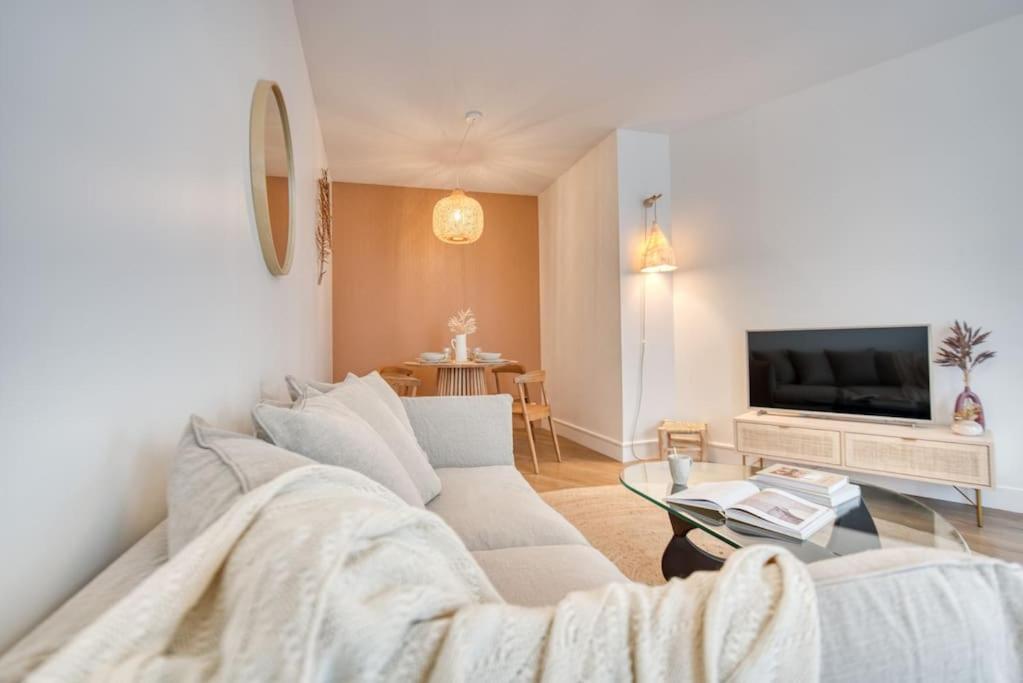 Superbe Appartement En Rdc Proche Marche Central La Rochelle  Buitenkant foto